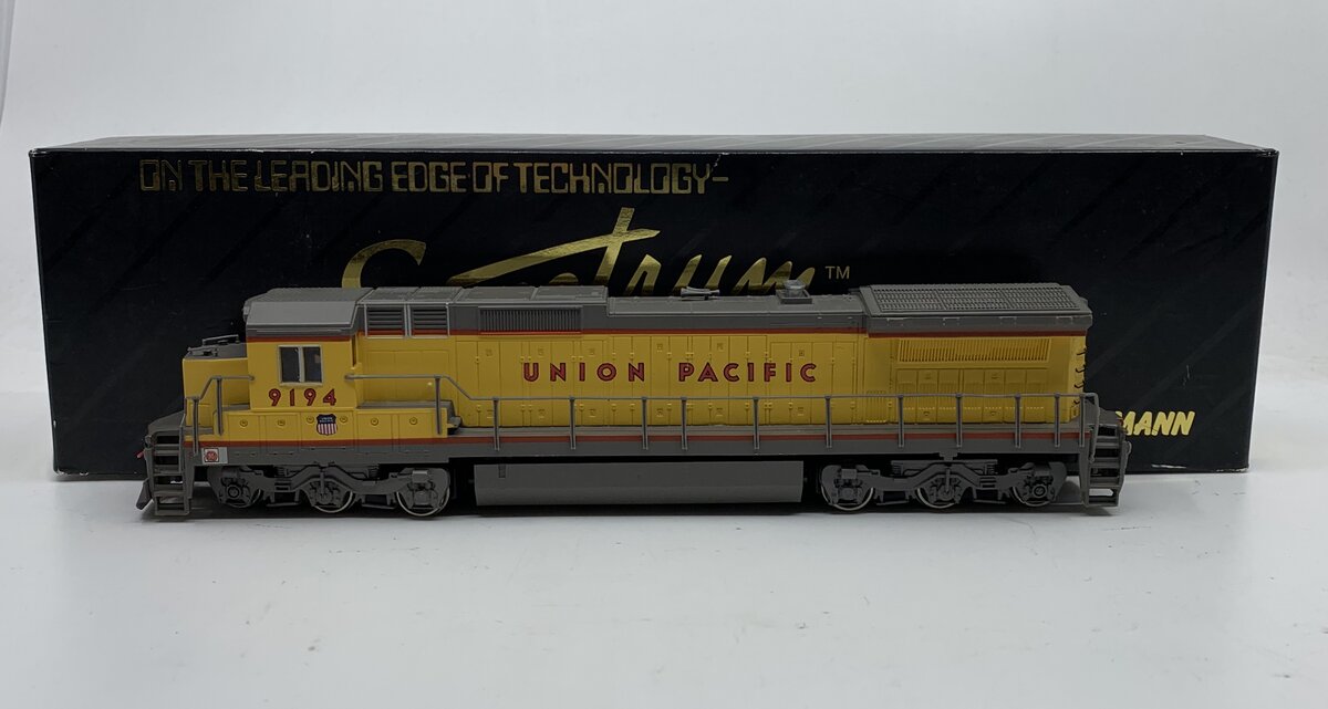 Bachmann 85011 HO Union Pacific GE Dash 8-40C Diesel Locomotive #9194 LN/Box
