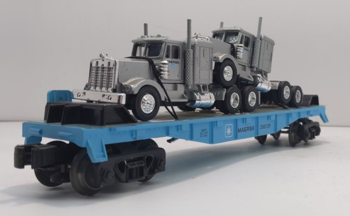 Lionel 6-36091 O Gauge Maersk Flat Car #250129 w/ 2 Die-Cast Tractors LN/Box
