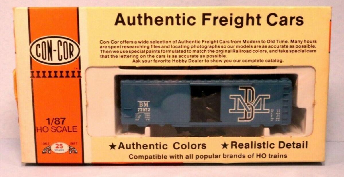 Con-Cor 0001-009413 HO Scale Boston & Maine PS-1 Boxcar Kit #77972