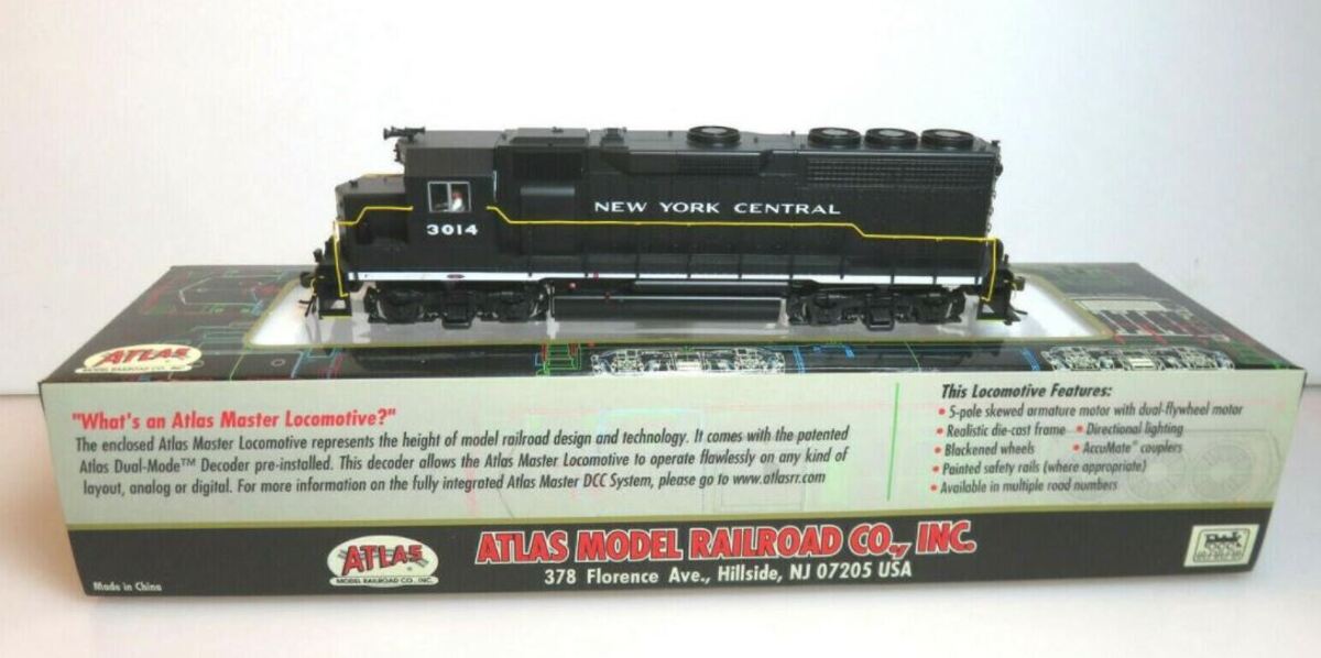 Atlas 8928 HO Scale New York Central EMD GP40 Diesel Locomotive #3014