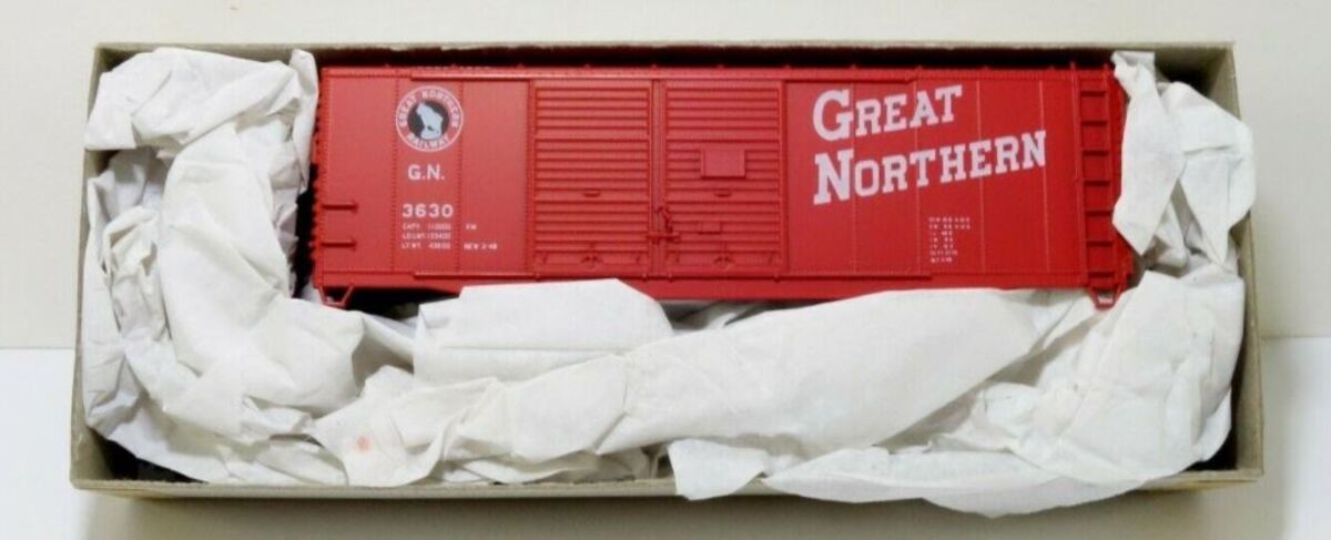 Accurail 3007 Great Northern 40' Box Car #3007