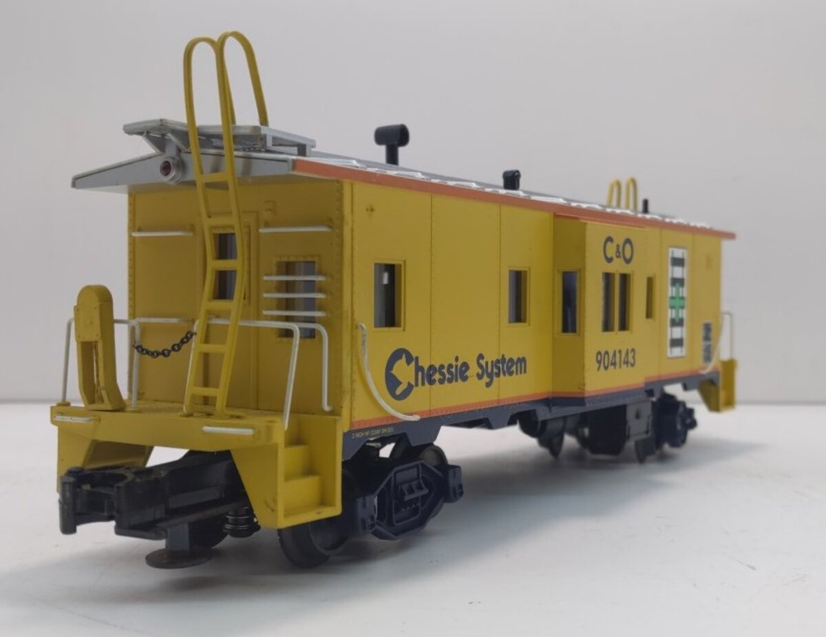 MTH 30-7738 Chessie Bay Window Caboose NIB
