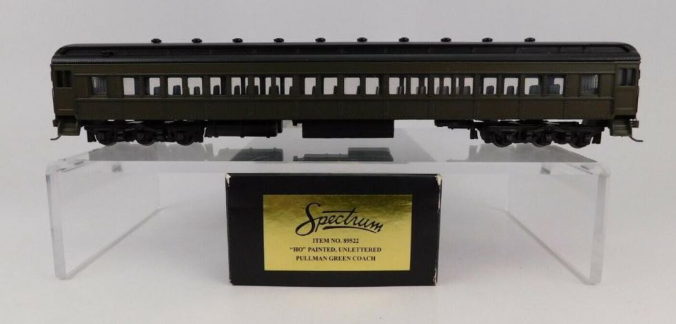 Bachmann 89522 HO Unlettered Pullman Passenger Coach - Painted Green