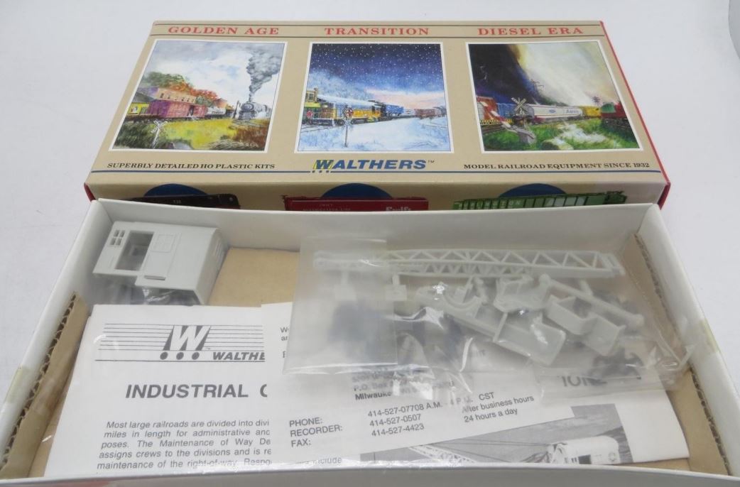 Walthers 932-5500 HO Undecorated 25 Ton Crane Kit