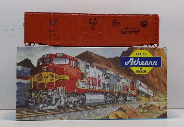 Athearn 1362 HO Scale MODX American Refrigerator 50' Plugdoor Boxcar #2354