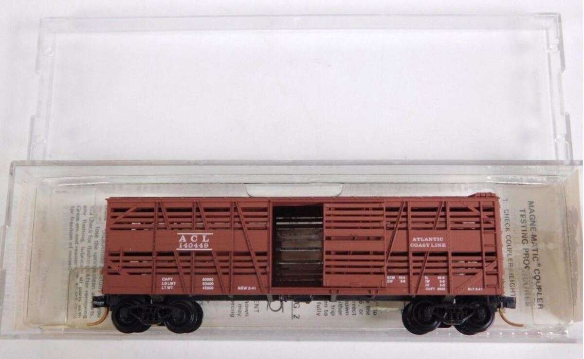 Micro-Trains 03500100 N Atlantic Coast Line 40' Despatch Stock Car #140449