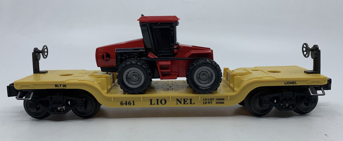 Lionel 6-16957 O Gauge Depressed-Center Flatcar with ERTL Case 4WD Loader #6461 LN/Box