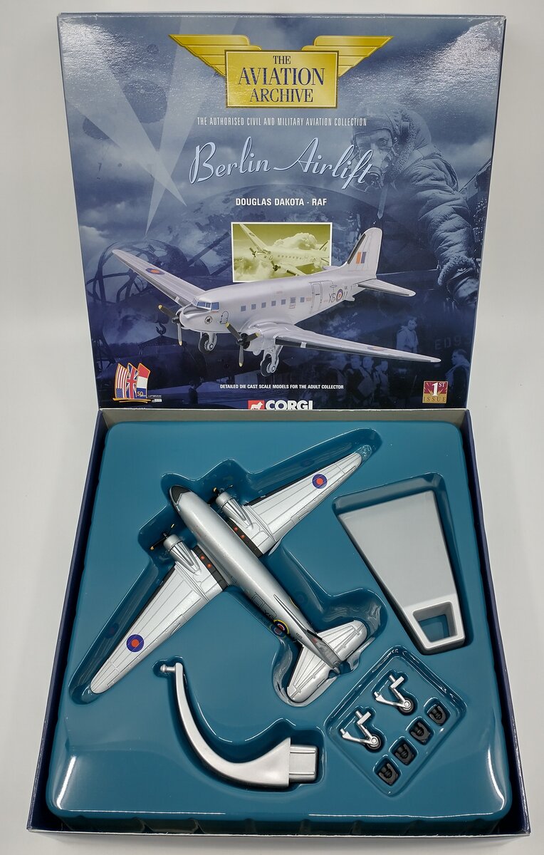 Corgi 47111 1:144 Die Cast Berlin Aircraft Douglas Dakota RAF - 1st Issue