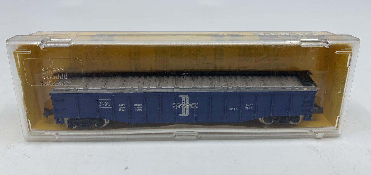 AHM 4453E N Scale Boston & Maine 50' Steel Covered Gondola #9704