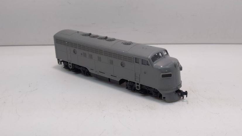 Stewart 9100 HO Undecorated F7A Phase 1 Late Non-Powered Diesel Locomotive LN
