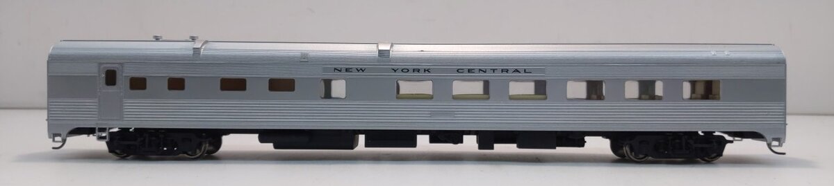 Walthers 932-6328 HO Scale New York Central 85' Budd Grill-Diner Passenger Car LN/Box