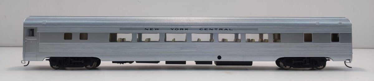 Walthers 932-6388 HO Scale New York Central 85' Budd 52 Seat Coach Car LN/Box