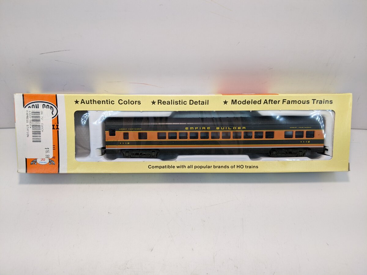 Con-Cor 0001-000903-1 HO Great Northern 72' Coach Car