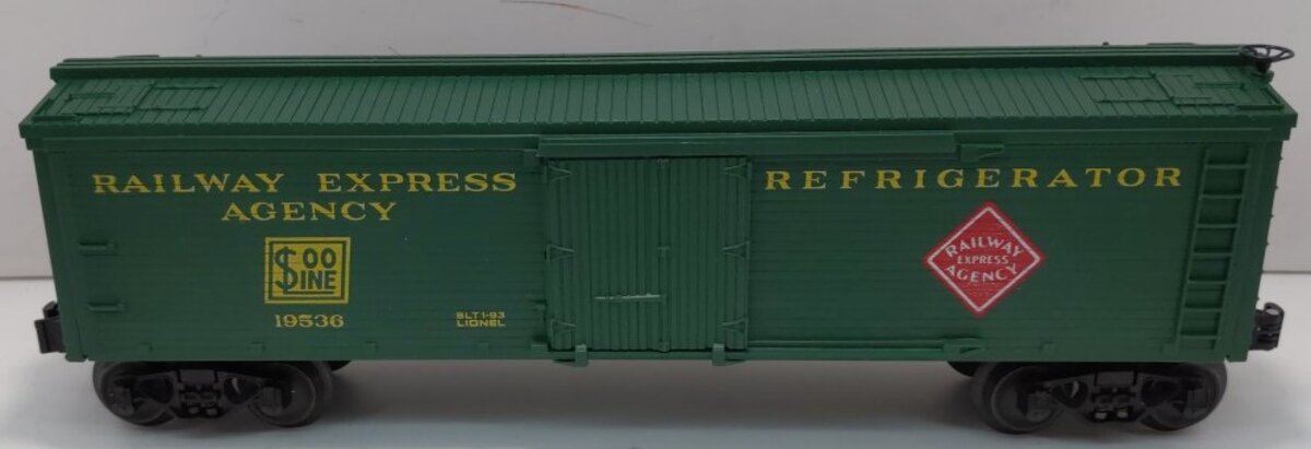 Lionel 6-19536 O Gauge SOO Line "Railway Express Agency" Refrigerator Car EX