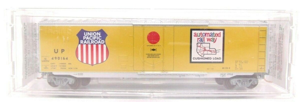 Micro-Trains 38280 N Union Pacific 50' Steel Plug Door Boxcar #490164