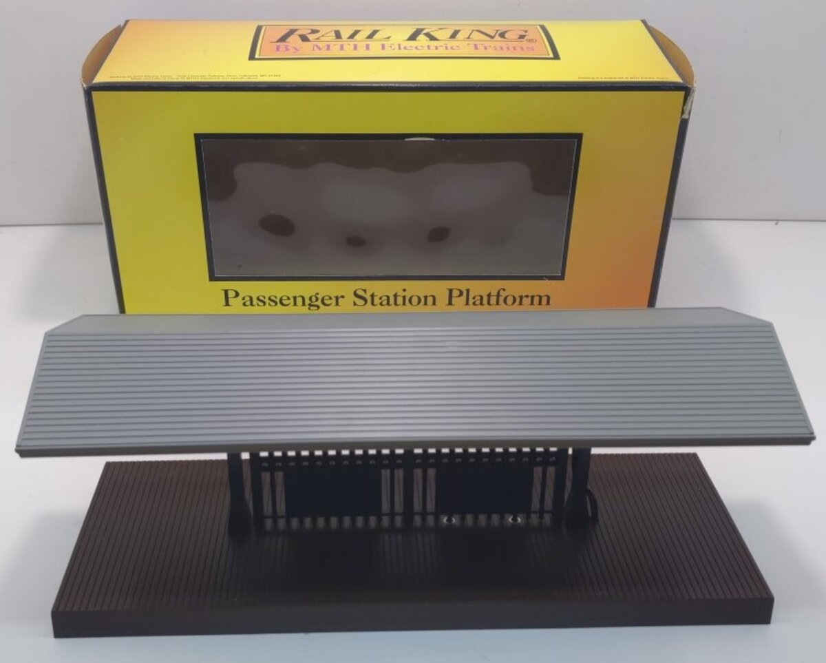 MTH 30-9006 O Gauge Passenger Station Platform (Gray Roof/Brown Base)