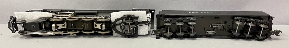 Lionel 6-18009 O Gauge NYC Mohawk 4-8-2 L-3 Steam Locomotive & Tender #3000 LN/Box