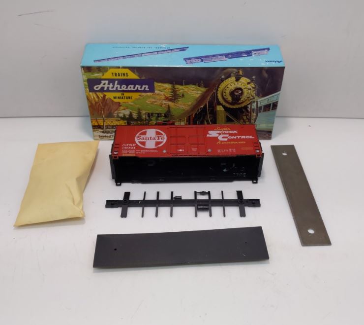 Athearn 1965 HO Santa Fe 40' Hi-Cube Box Car