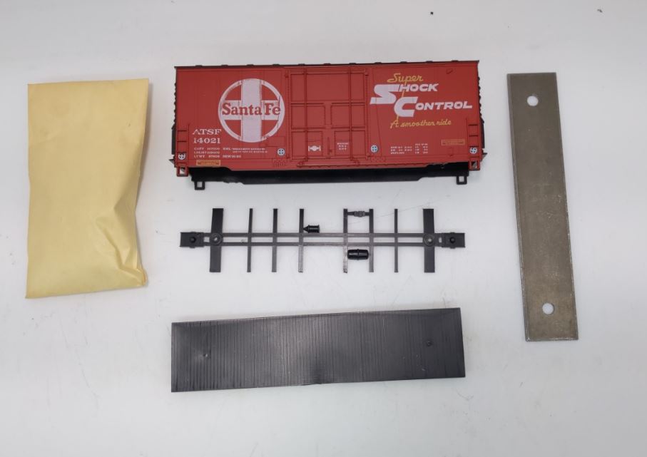 Athearn 1965 HO Santa Fe 40' Hi-Cube Box Car
