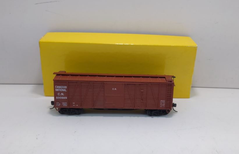 Accurail 4003 HO Canadian National 40' Outside Braced Wooden Boxcar # 50089 Kit