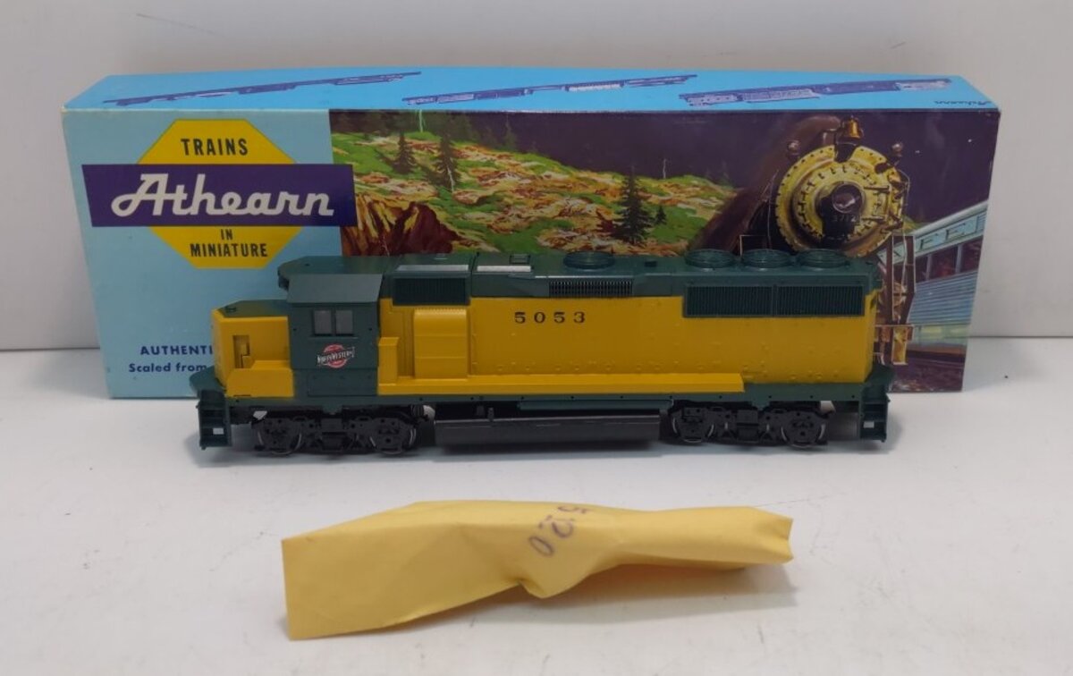 Athearn 4628 HO Scale Chicago & North Western GP50 Diesel Locomotive #5053 LN/Box