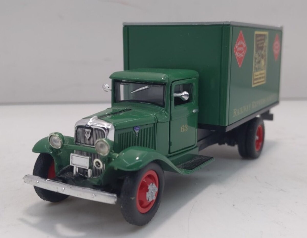Santanas Miniatures Railway Express Agency 1934 Ford Model BB-157 Box Van LN/Box