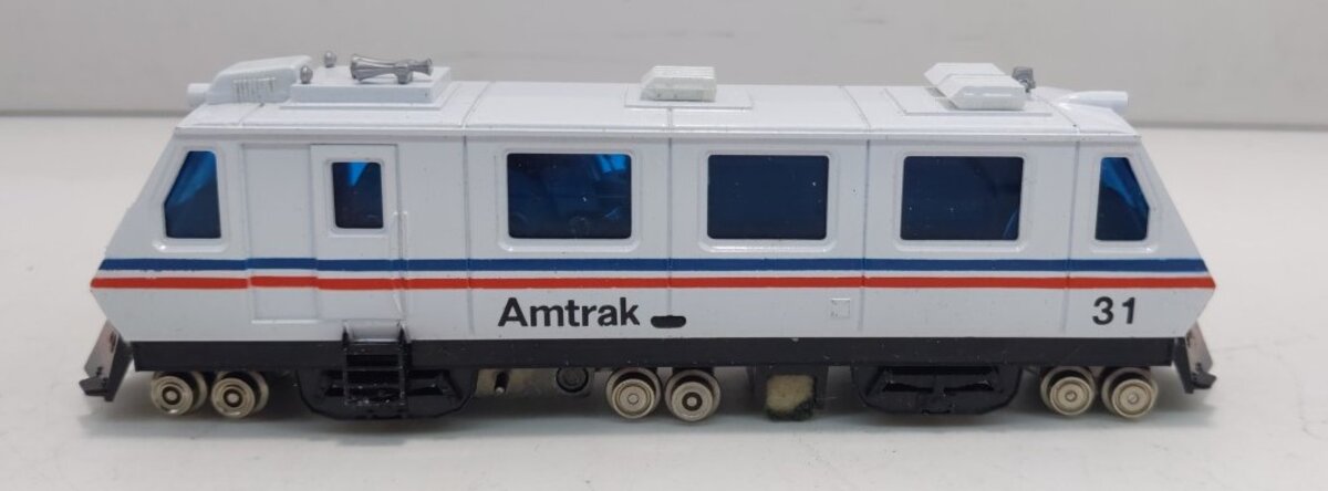 Bachmann 41-625-05 HO Amtrak Plasser EM80C Track Cleaning Diesel Loco #31