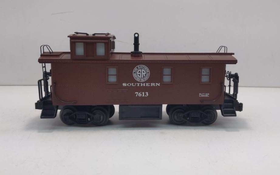 Lionel 6-17613 O Gauge Southern Steelside Caboose w/ Smoke #7613 NIB