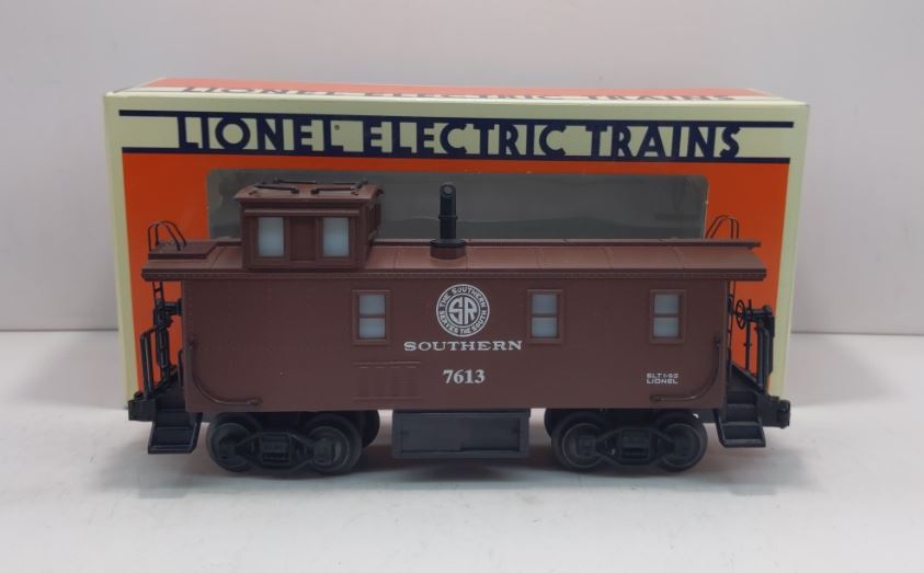 Lionel 6-17613 O Gauge Southern Steelside Caboose w/ Smoke #7613 NIB