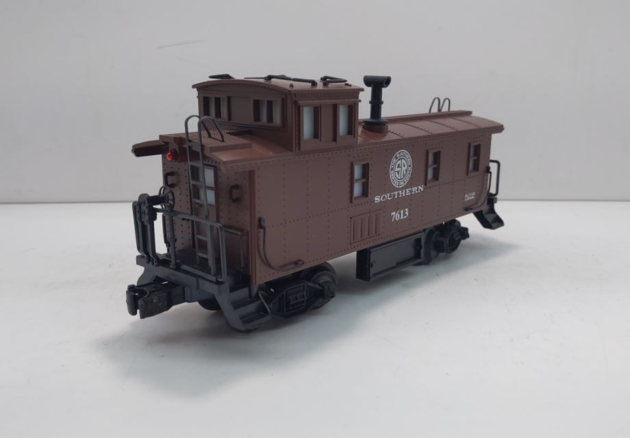 Lionel 6-17613 O Gauge Southern Steelside Caboose w/ Smoke #7613 NIB