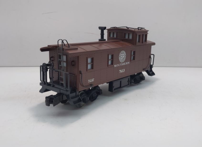 Lionel 6-17613 O Gauge Southern Steelside Caboose w/ Smoke #7613 NIB