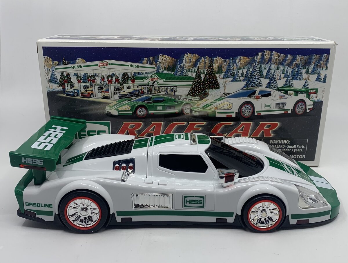 Hess 2009 Die Cast Race Car and Racer w/Pull Back Motor NIB