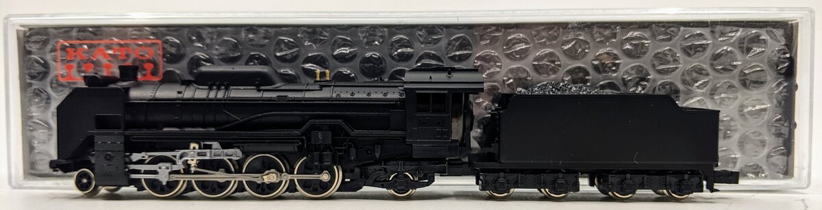 Kato 2006-1 N Undecorated 2-8-2 Steam Locomotive & Tender LN/Box
