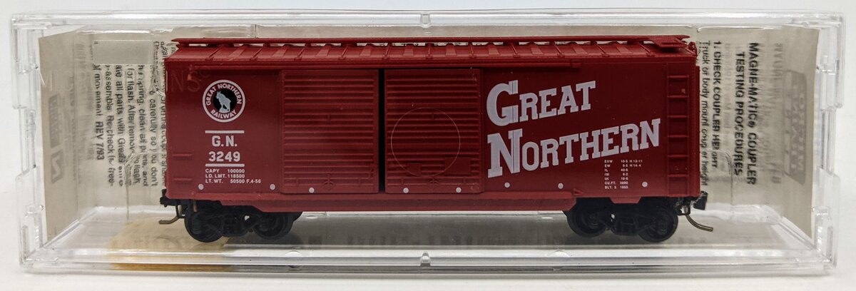 Micro-Trains 02300200 N Great Northern 40' Standard Double Door Boxcar #3249 LN/Box