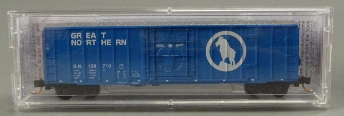 Micro-Trains 02700070 N Great Northern 50' Plug Door Rib Side Boxcar #138710