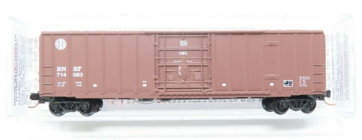 Micro-Trains 02700300 N BNSF 50'Plug Door Rib Side Boxcar #714083