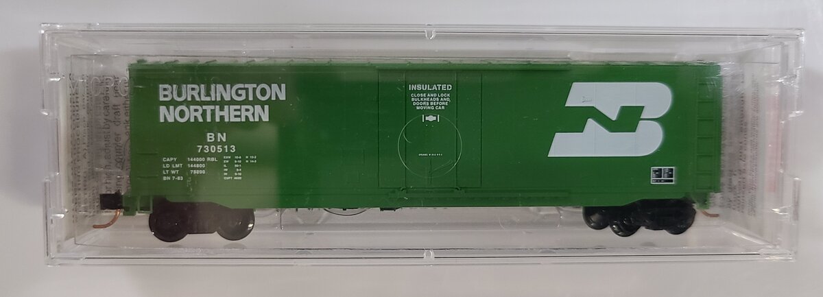 Micro-Trains 03800200 N Burlington Northern 50' Steel Plug Door Boxcar #730513 LN/Box