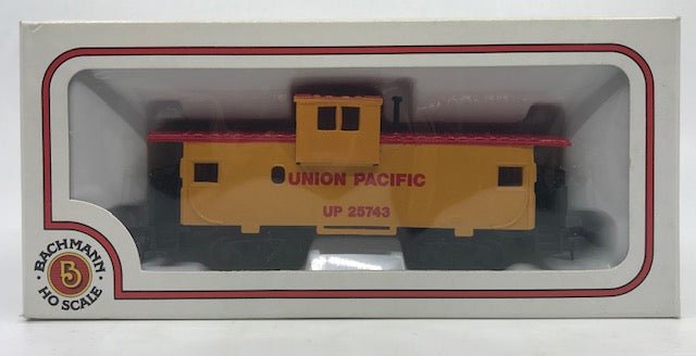 Bachmann HO Union Pacific Caboose #25743 LN/Box