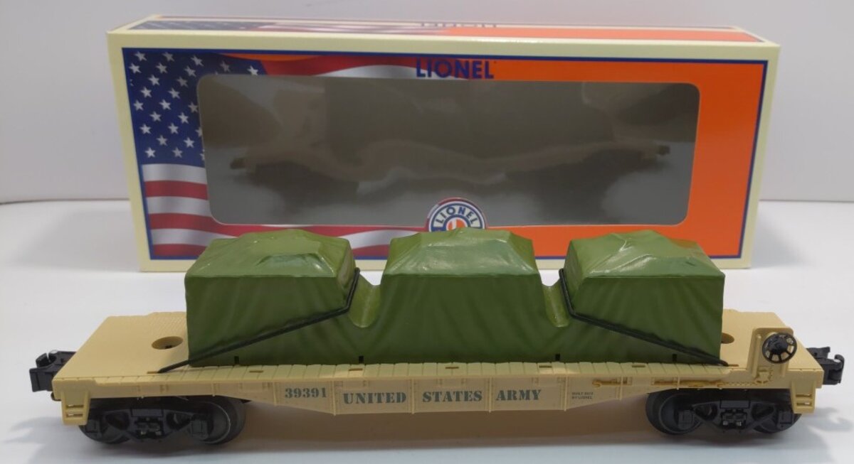 Lionel 6-39391 O Gauge US Army Flatcar w/ Tarped Freight Load