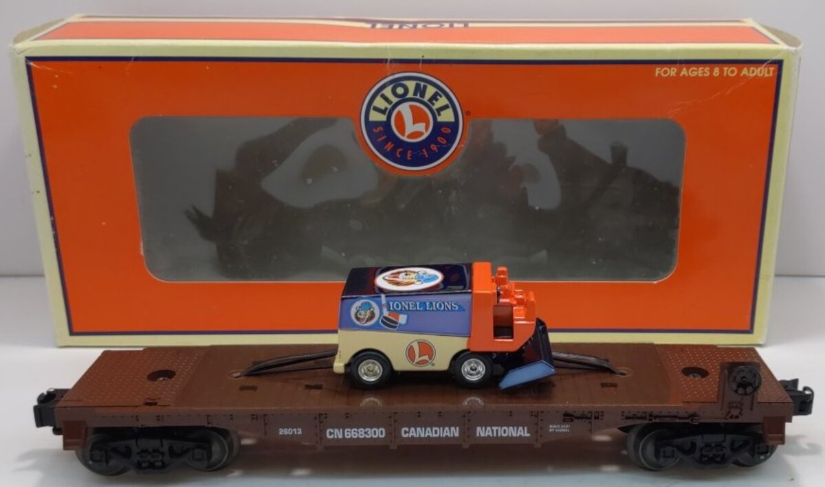 Lionel 6-26013 O Canadian National Flatcar w/Zamboni Ice Resurfacing Machine LN/Box