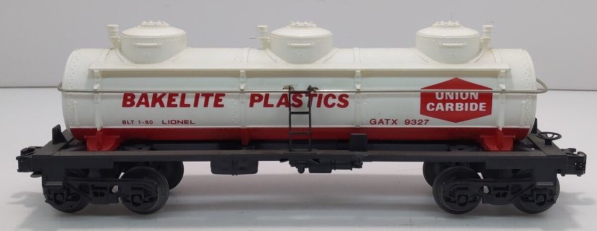 Lionel 6-9327 O Gauge Bakelite Plastics Triple Dome Tank Car LN/Box