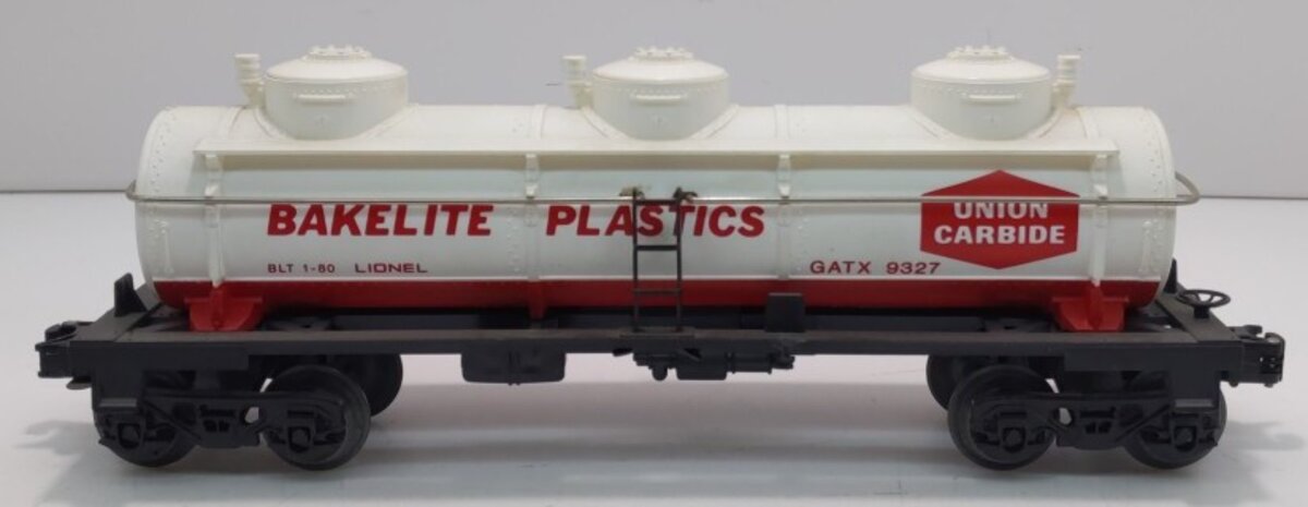 Lionel 6-9327 O Gauge Bakelite Plastics Triple Dome Tank Car EX/Box