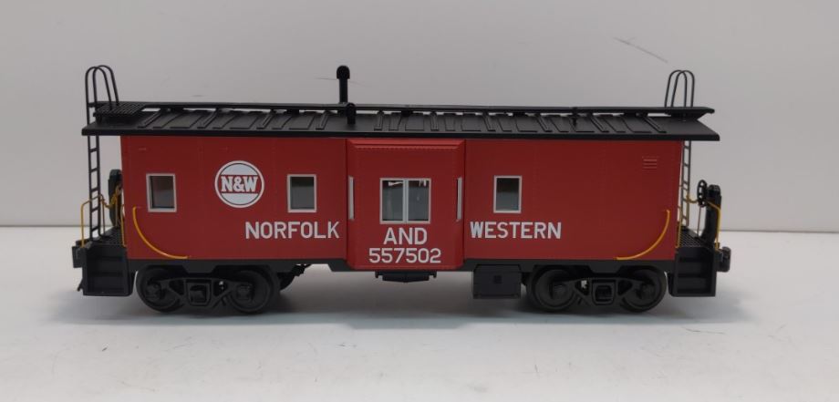 MTH 30-77211 O Norfolk & Western Bay Window Caboose #557502