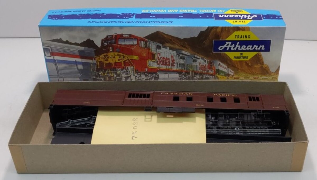 Athearn 2401 HO Canadian Pacific STD RPO #3759 Kit