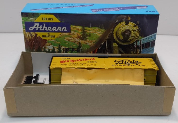 Athearn 1603 HO URTX Blatz 40' Reefer #27102 Kit