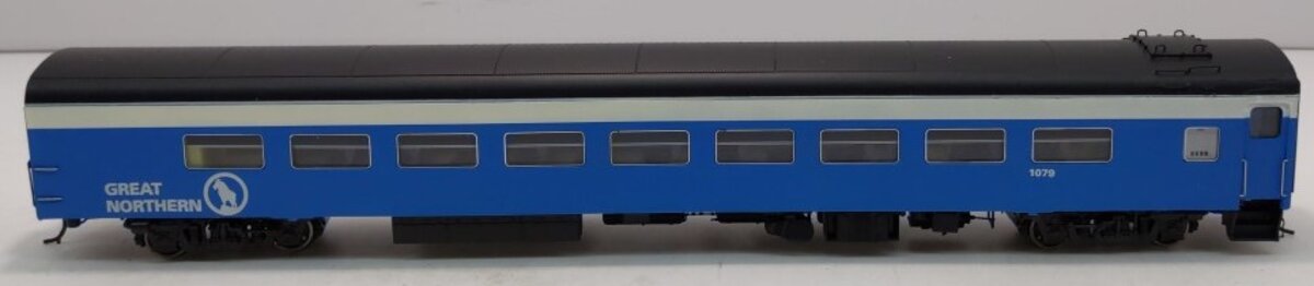 Rapido Trains 100216 HO Scale Great Northern Lightweight Coach #1079