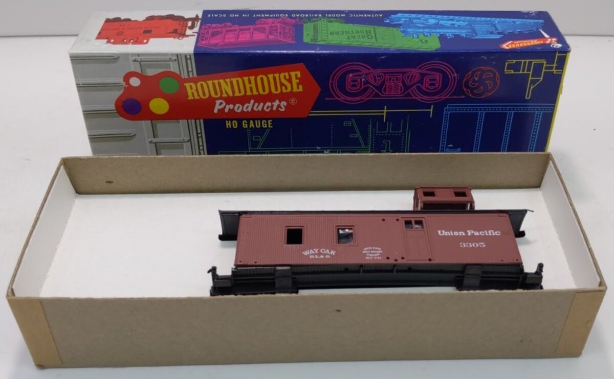 Roundhouse 3401 HO Union Pacific Old Timer Caboose Kit  #3305 EX/Box