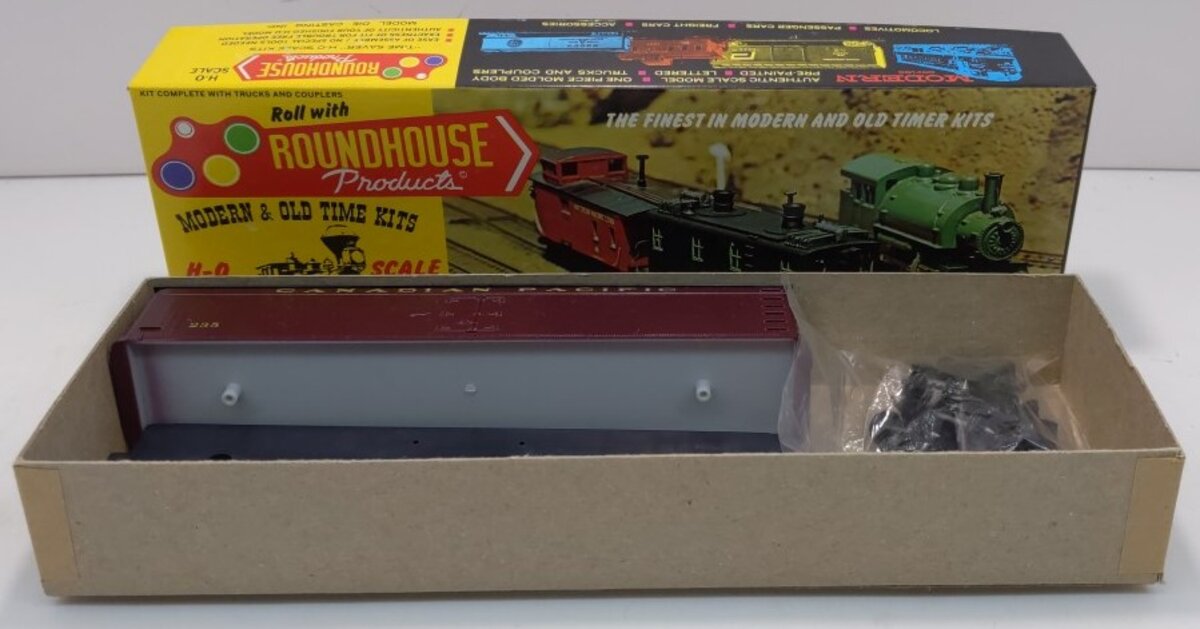 Roundhouse 6117 HO Canadian Pacific 50' Express Reefer #235 Kit