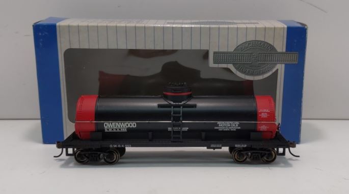 Bachmann 17845 HO Scale Owenwood Motor Oil 40' Single-Dome Tank Car #553