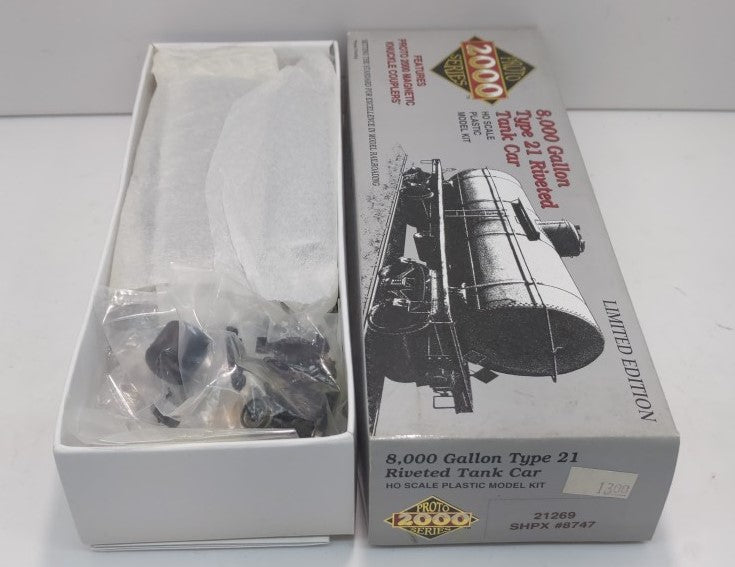 Proto 2000 21269 HO SHPX 8,000 Gallon Type 21 Riveted Tank Car Kit